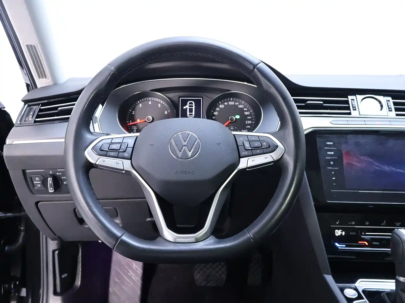 Volkswagen Magotan 2023 2 Million Units Anniversary Edition 330TSI DSG Leading Type фото 11