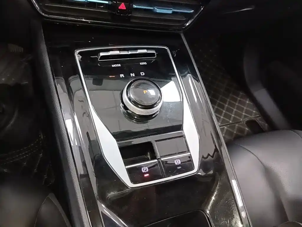 Roewe Ei5 2021 2021 500 Heartfelt Edition