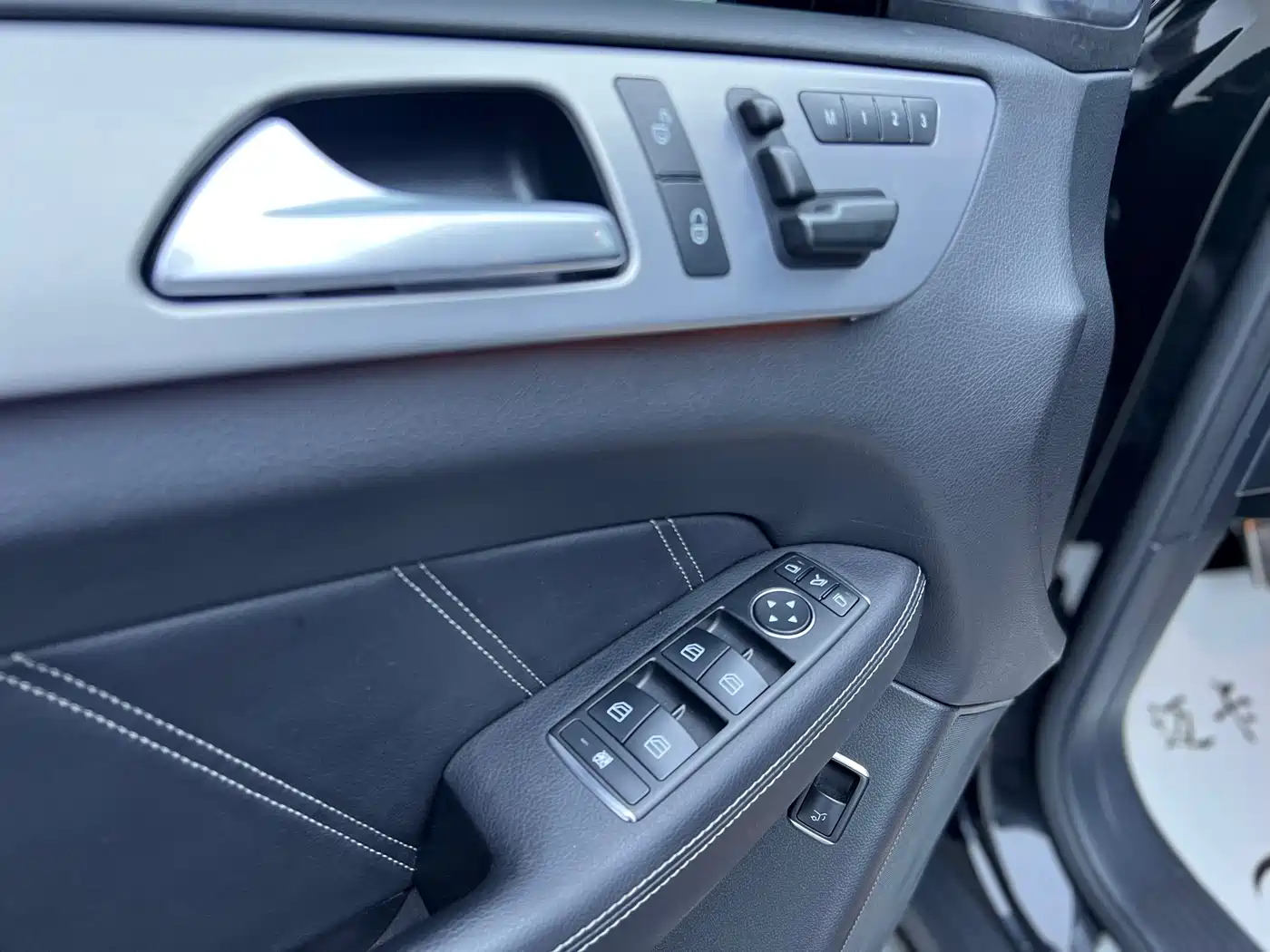 Mercedes-Benz M-Class AMG 2014 AMG ML 63 фото 5
