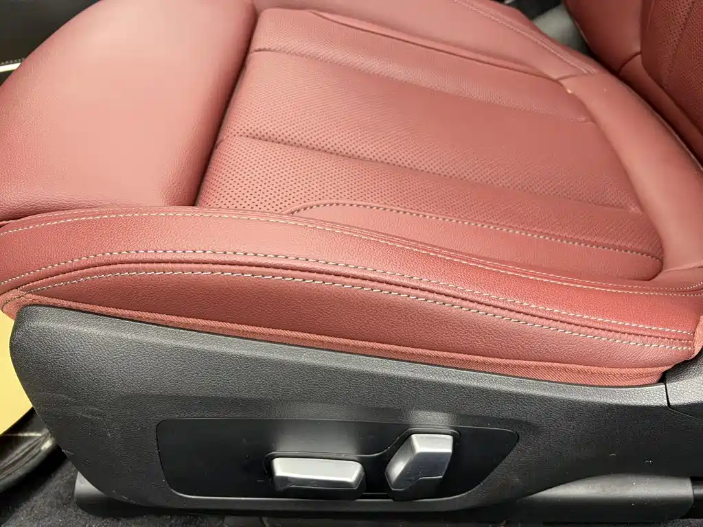 Photo 27 - BMW 4 Series