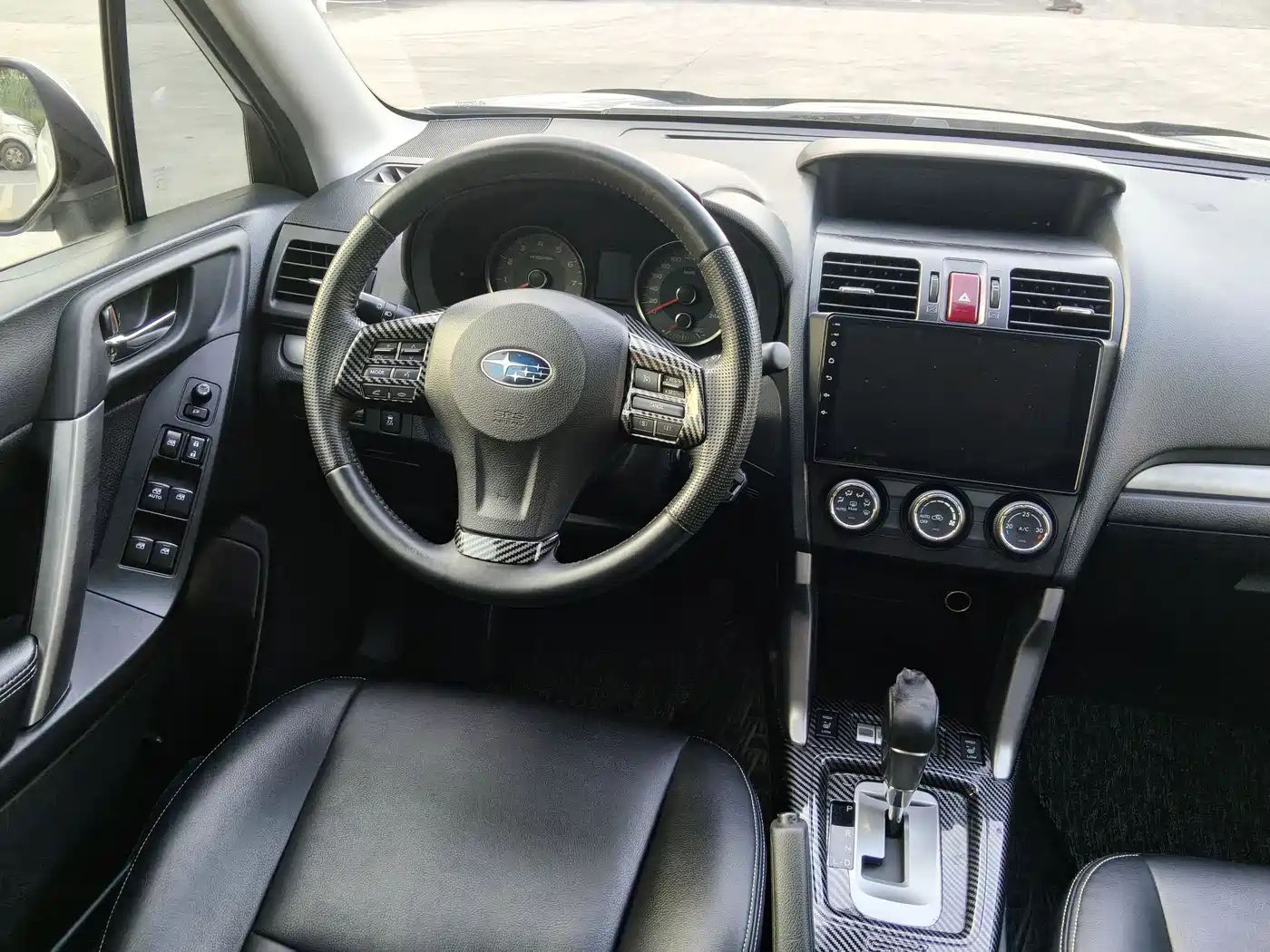 Subaru Forester 2013 2.0i Automatic Luxury Navigation Edition фото 5
