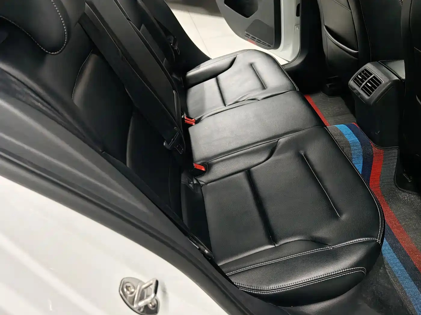 Volkswagen Golf 2018 1.6L Automatic Comfort фото 11