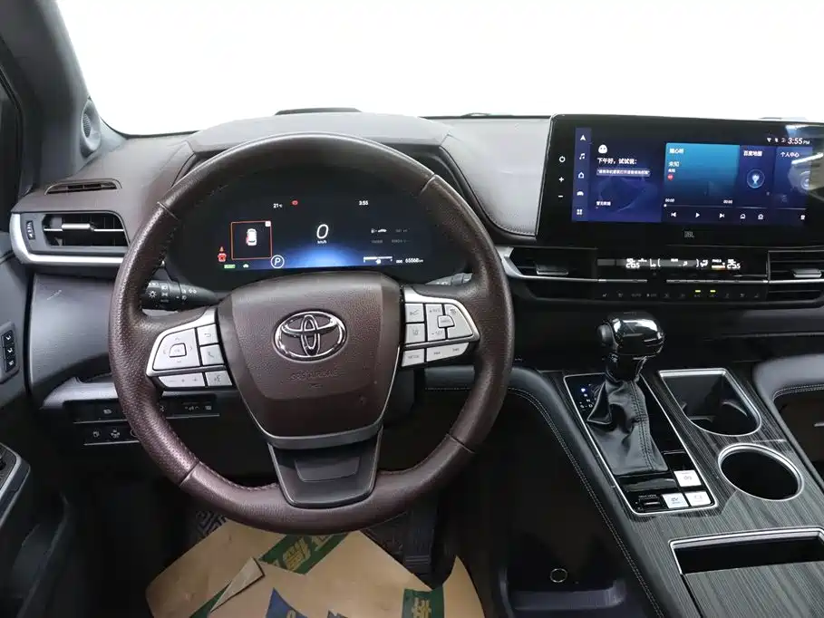 Toyota Sienna 2021 2.5L Hybrid Platinum Edition фото 28