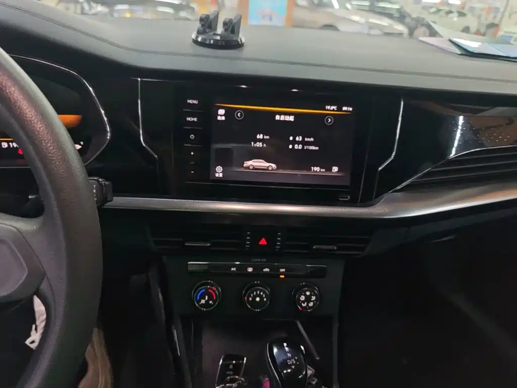 Photo 13 - Volkswagen Passat