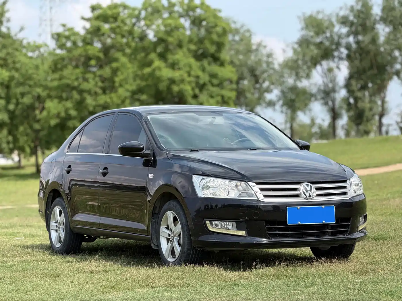 Volkswagen Santana 2016 1.6L Automatic Comfort Edition фото 3