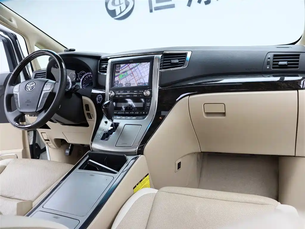 Toyota Alphard 2015 3.5L Premium Edition фото 23