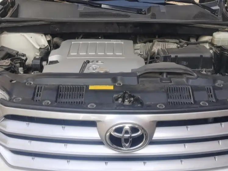 Фото 10 - Toyota Highlander