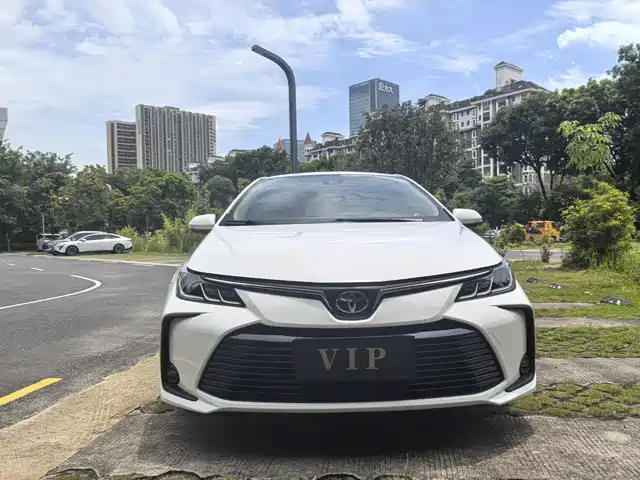 Toyota Corolla 2021 1.2T S-CVT Elite PLUS Edition — фото 2