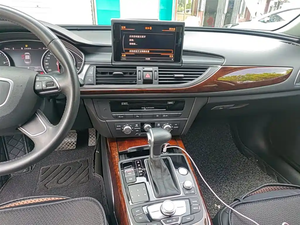 Audi A6L 2015 TFSI Millionth Anniversary Intelligent Leader Type фото 13