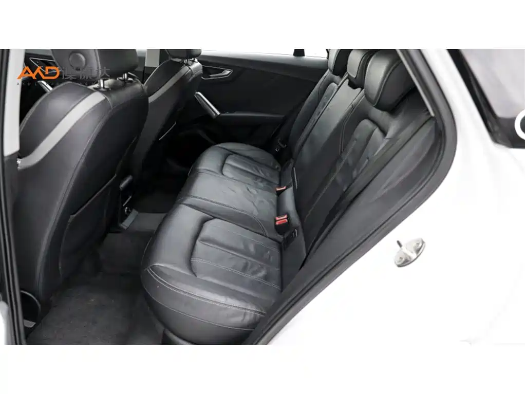 Фото 7 - Audi Q2L