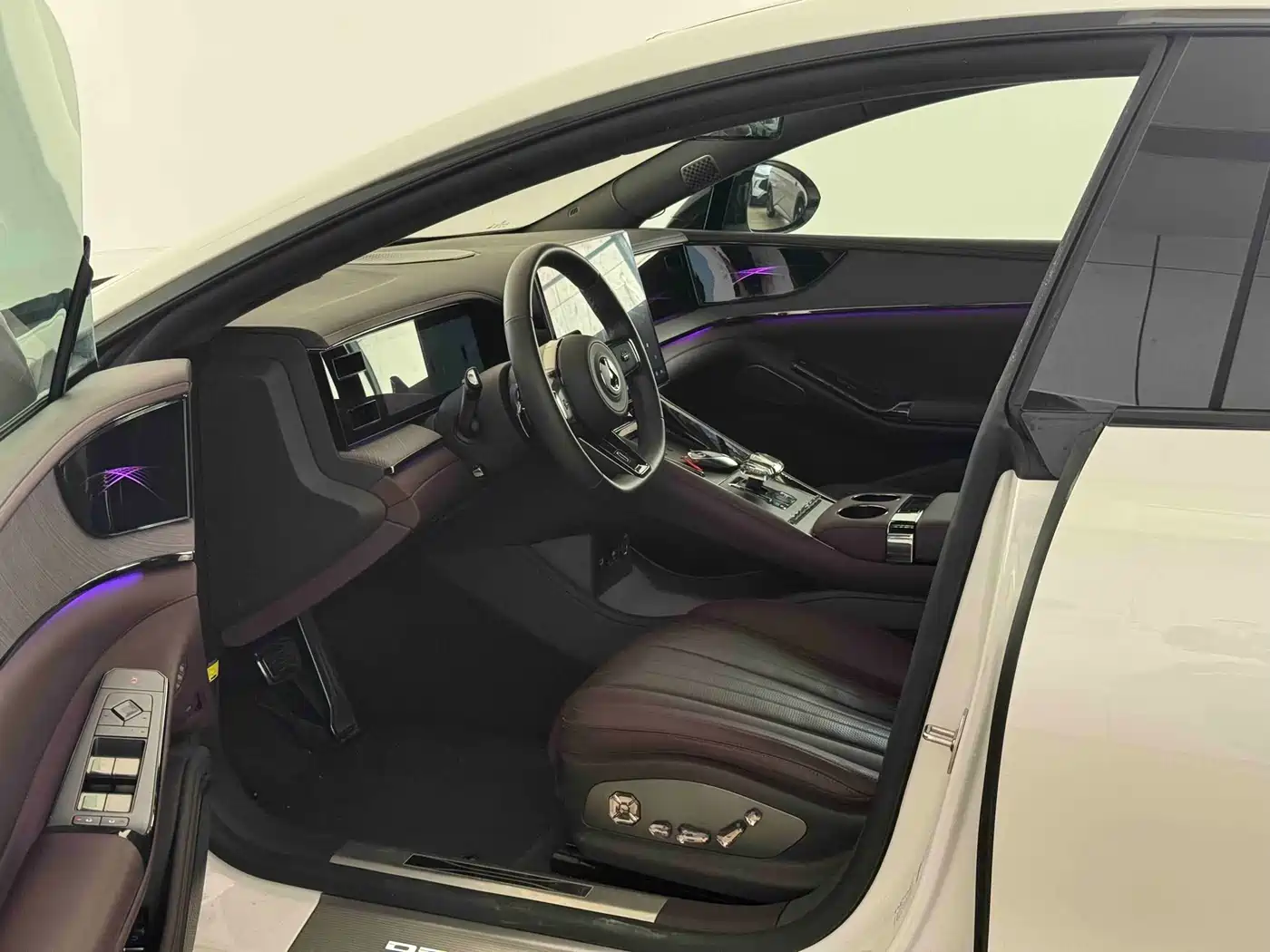 Denza Z9GT 2024 1100 AWD Ultra Edition фото 4