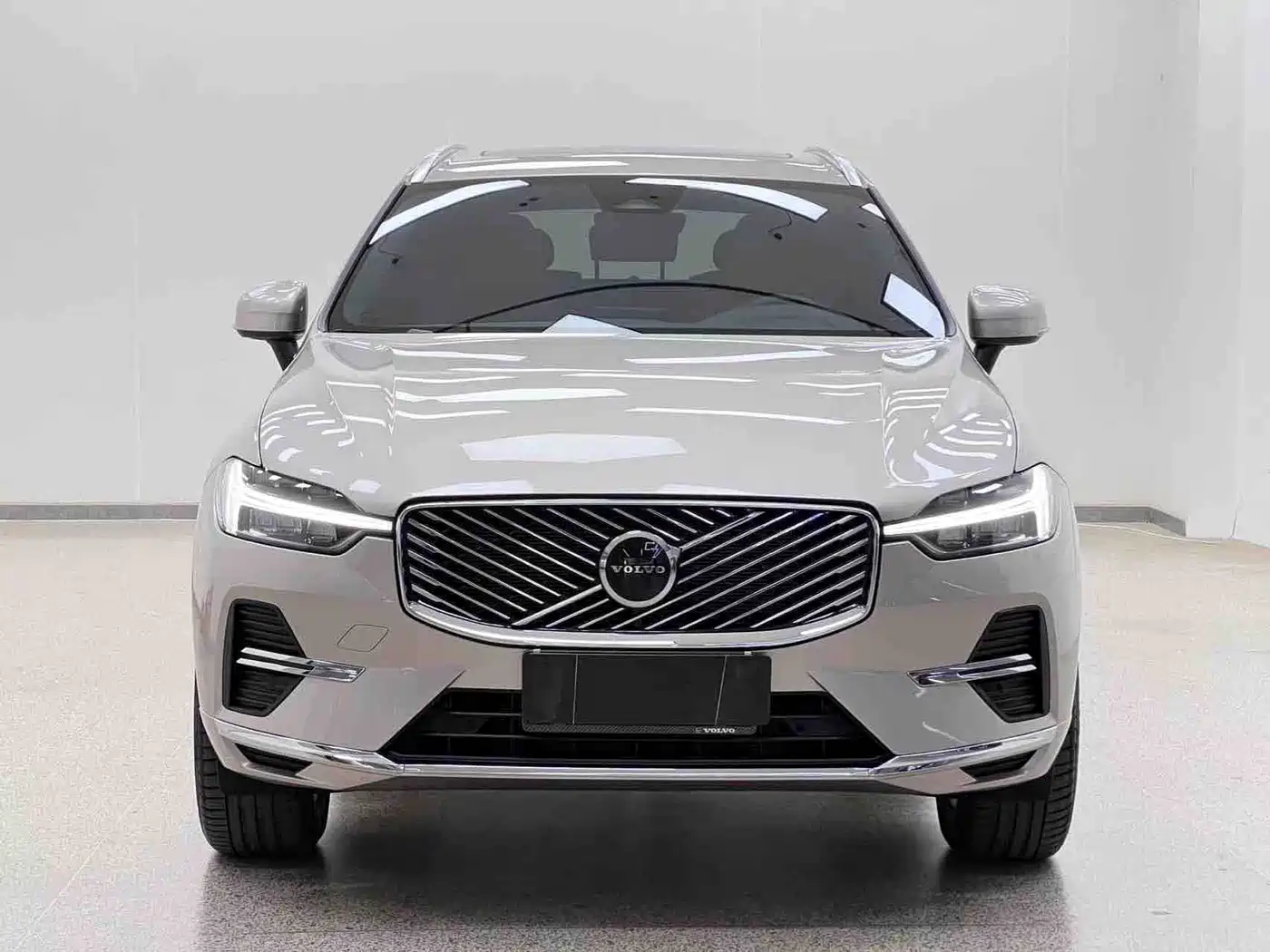 Volvo XC60 2026 2026 Model B5 AWD Smart Elite Luxury