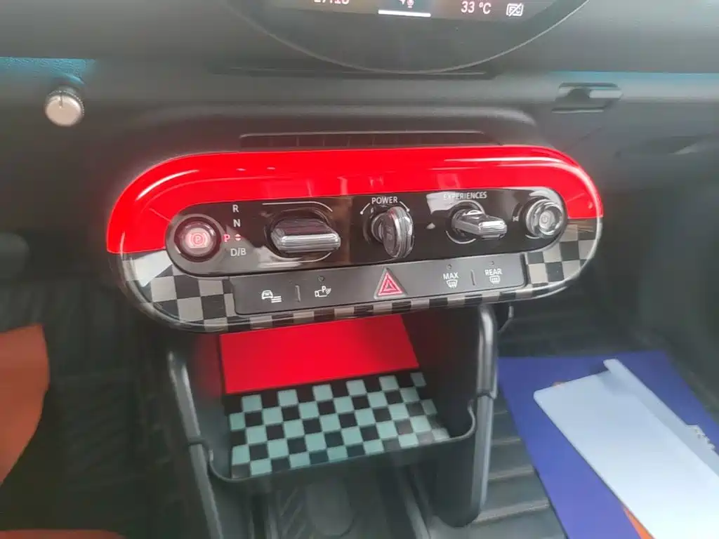 MINI Electric MINI COOPER 2025 2025 Model 456km COOPER E Classic
