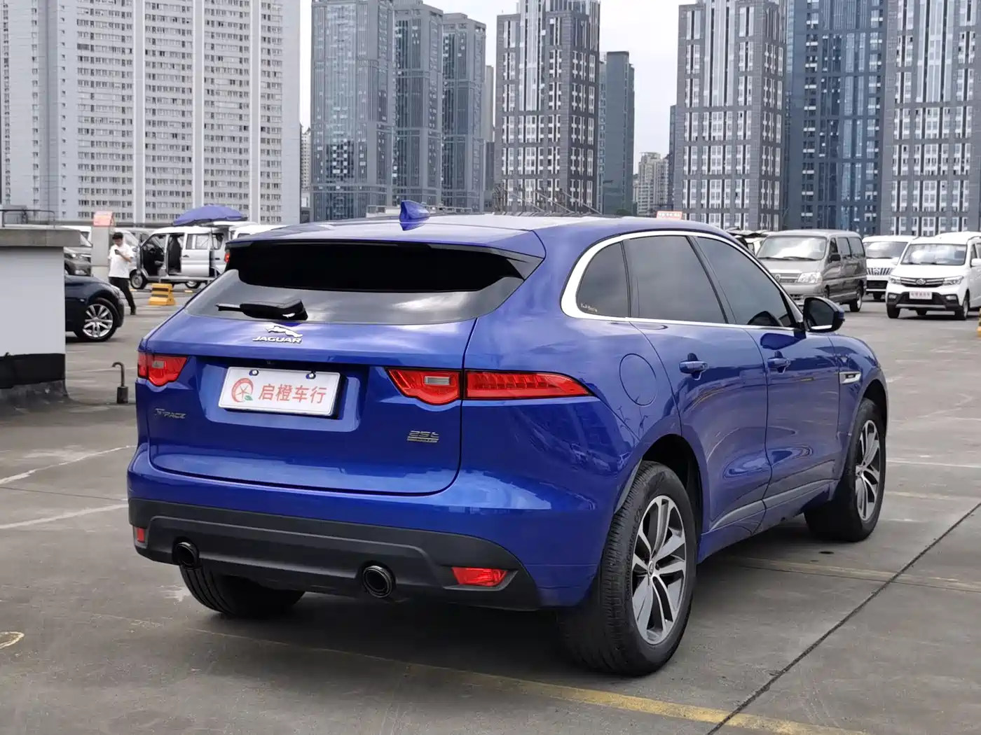 Jaguar F-PACE 2017 2018 2.0T 4WD Urban Premium Edition