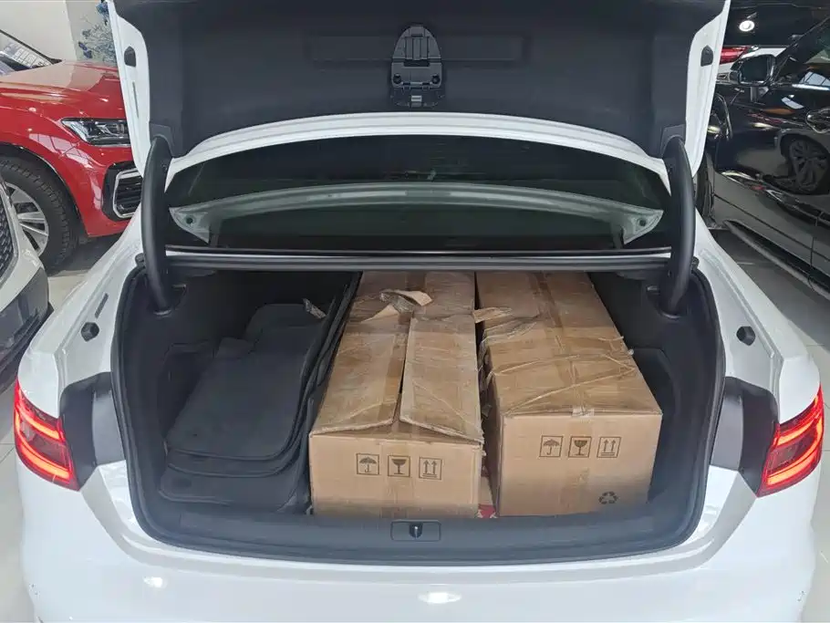 Audi A4L 2019 40 TFSI Fashion (China VI) фото 4