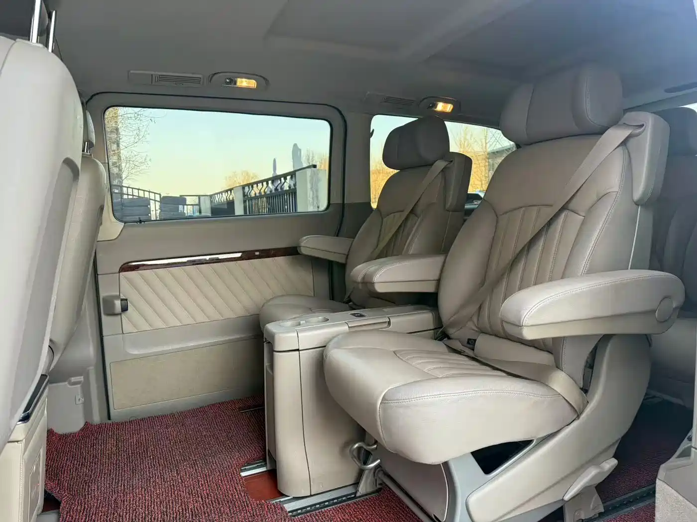 Mercedes-Benz Viano 2013 3.0L Privilege Edition фото 10