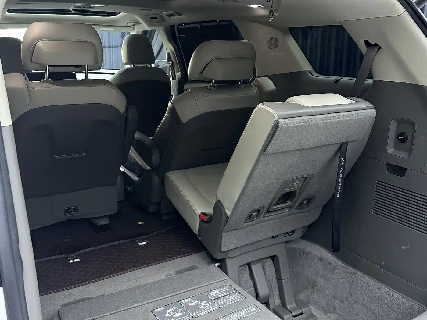 Kia Carnival 2023 2021 2.0T Flagship Edition
