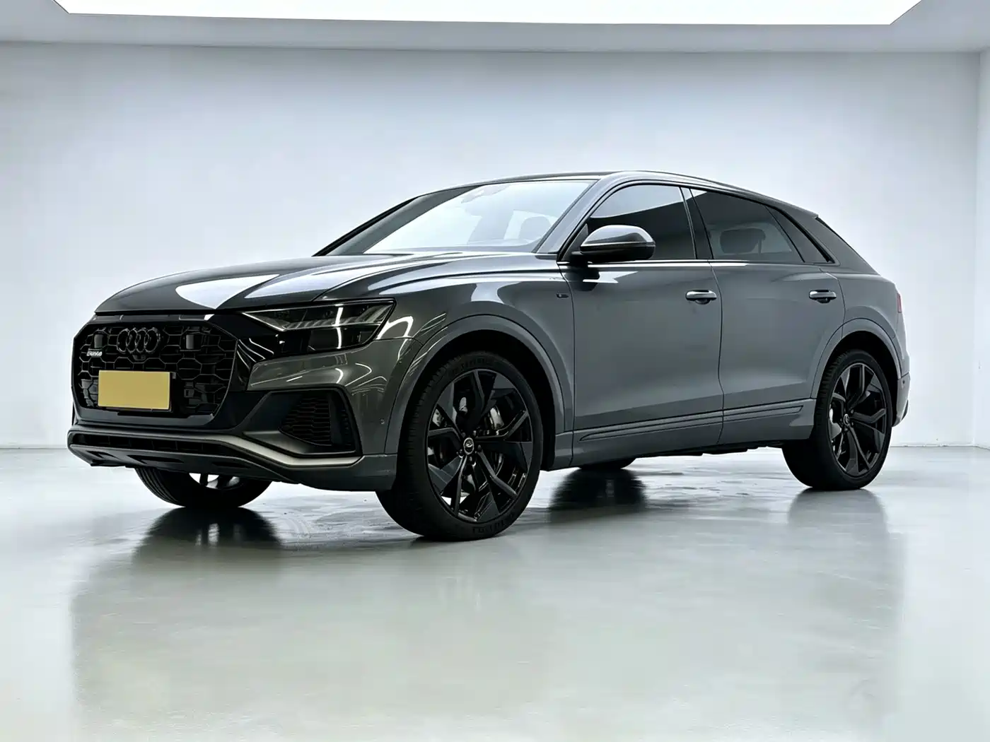 Audi Q8 2019 — пригон из Китая
