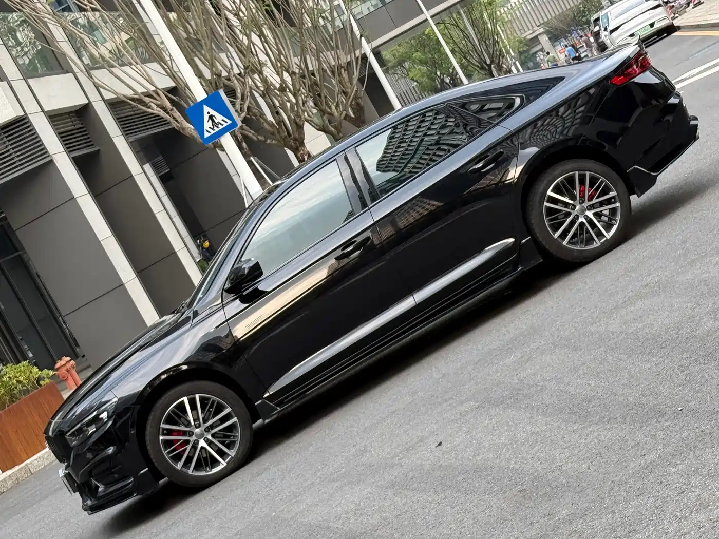 GEELY AUTOMOBILE XINGRUI