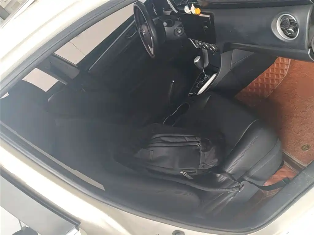 Toyota Corolla 2017 Facelift 1.2T S-CVT GL фото 25