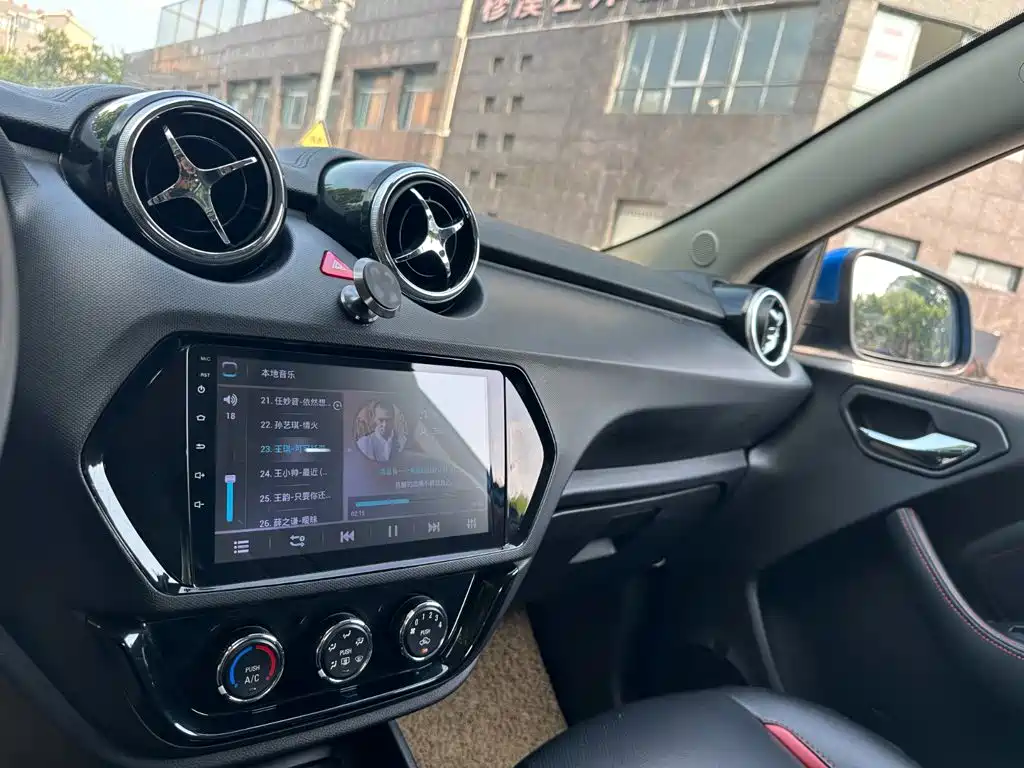 Soueast DX3 2017 2016 1.5L Manual Luxury