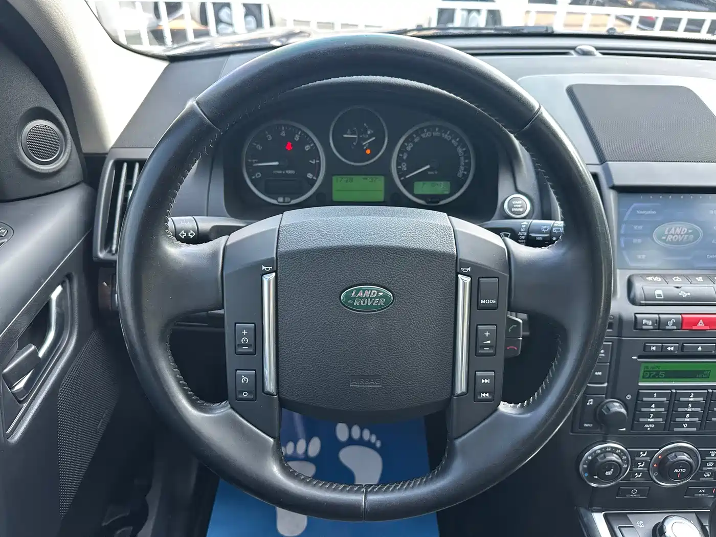 Land Rover Freelander 2 2011 2011 3.2L i6 SE Petrol