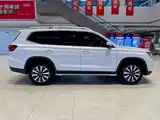 Фото 9 - Roewe RX8