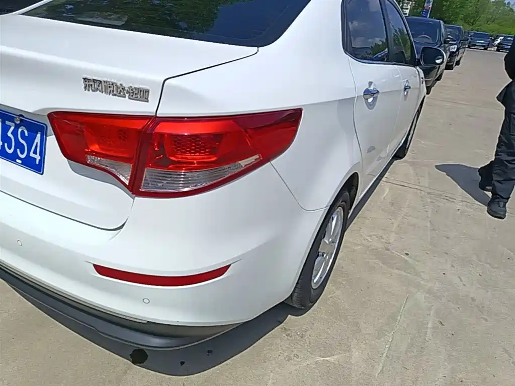 Kia K2 2015 Sedan 1.4L MT GLS фото 8