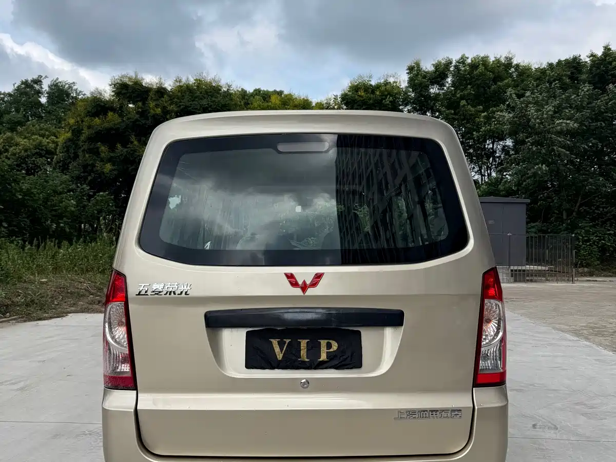 Wuling Motors Wuling Rongguang S 2022 2022 1.2L Standard AC Version 5-seat LSI