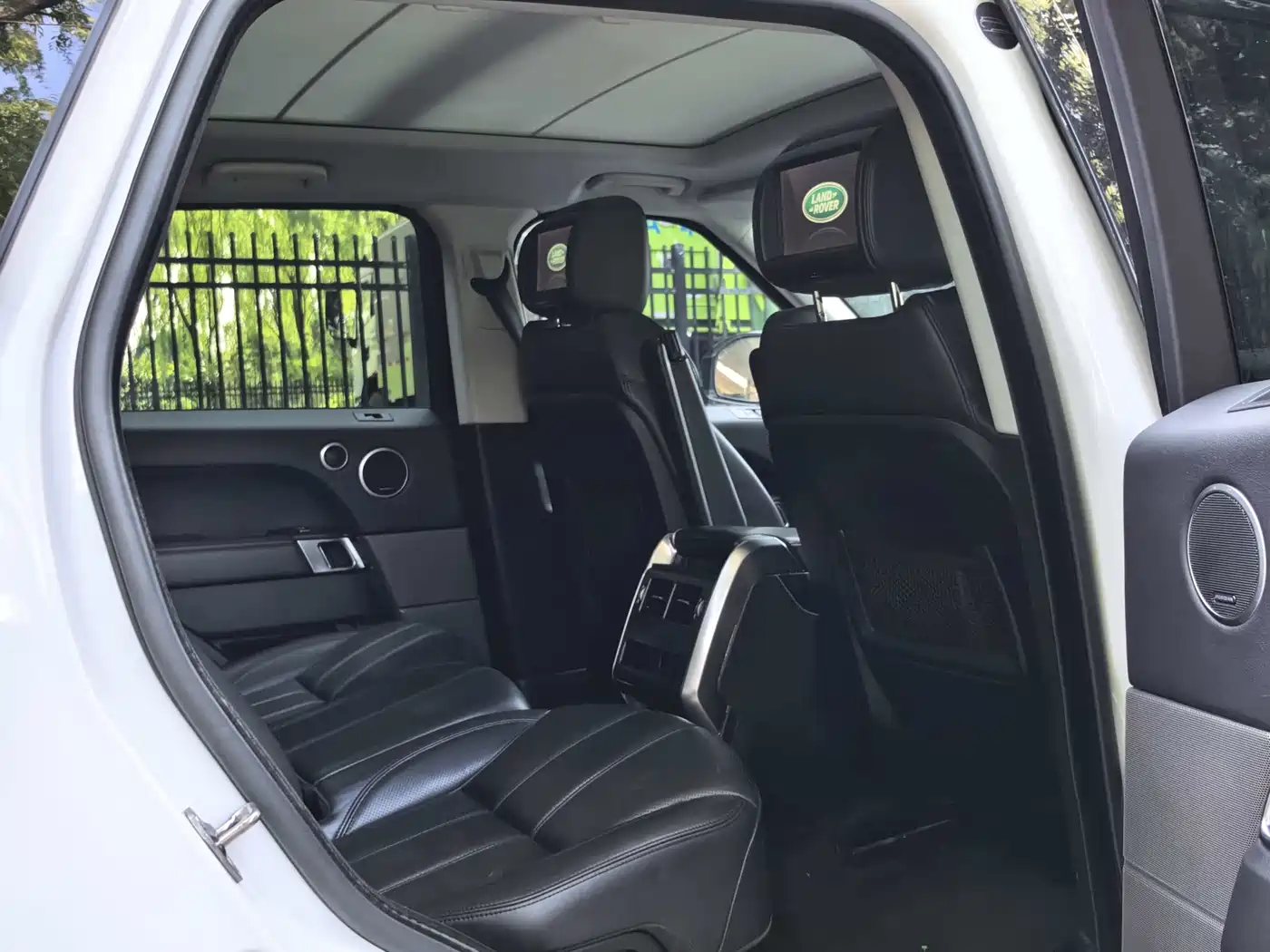 Land Rover Range Rover Sport 2016 Model 3.0 SC V6 HSE DYNAMIC фото 7