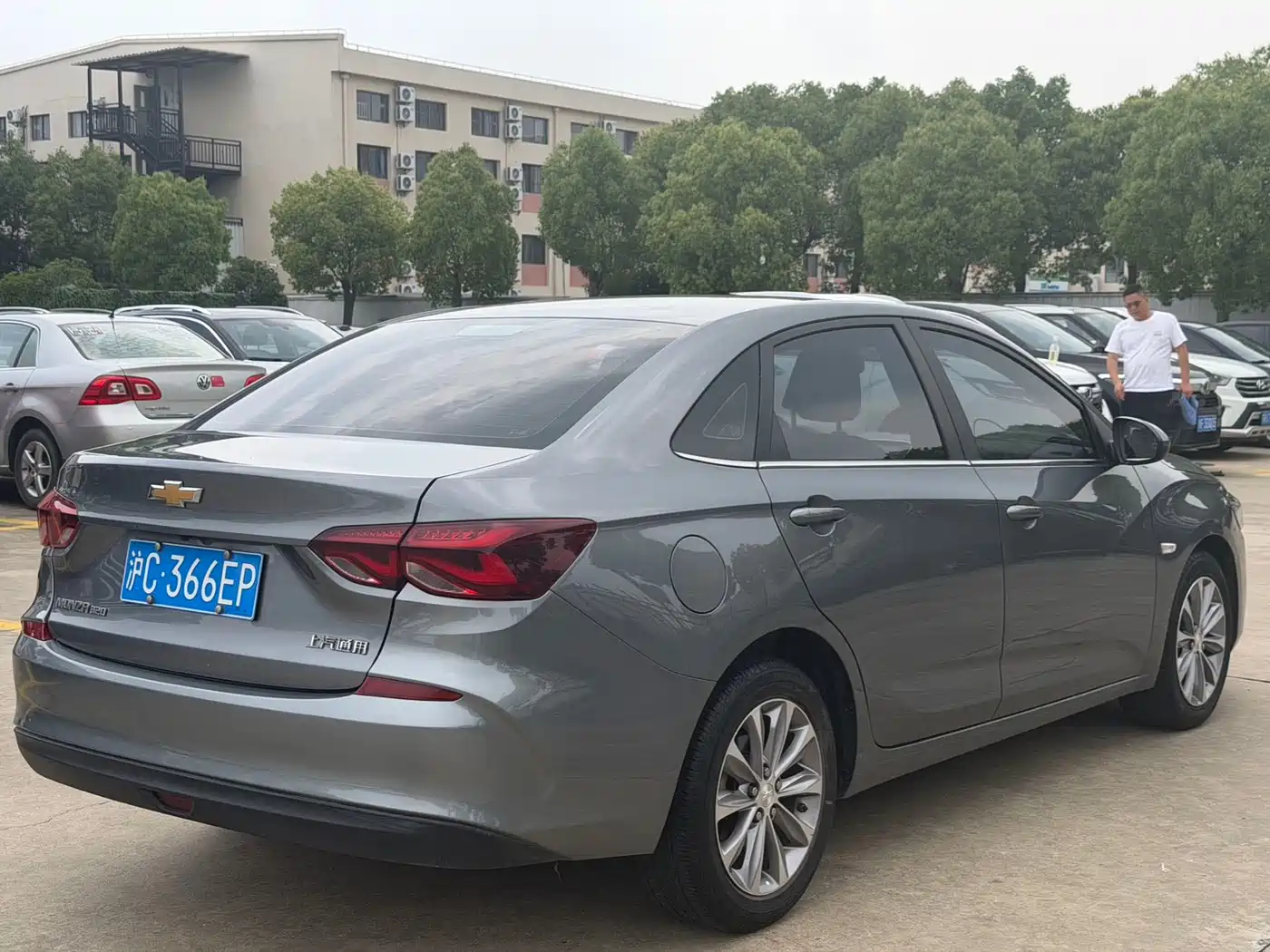 CHEVROLET CRUZE