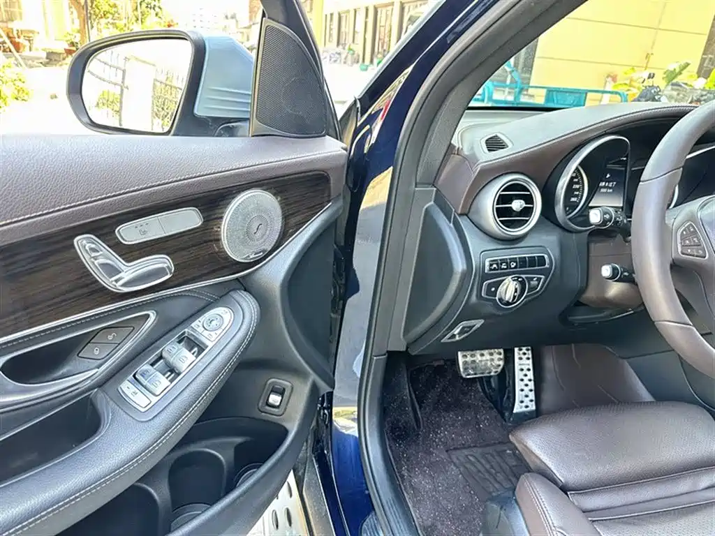Mercedes-Benz GLC 2016 GLC 260 4MATIC Luxury фото 8
