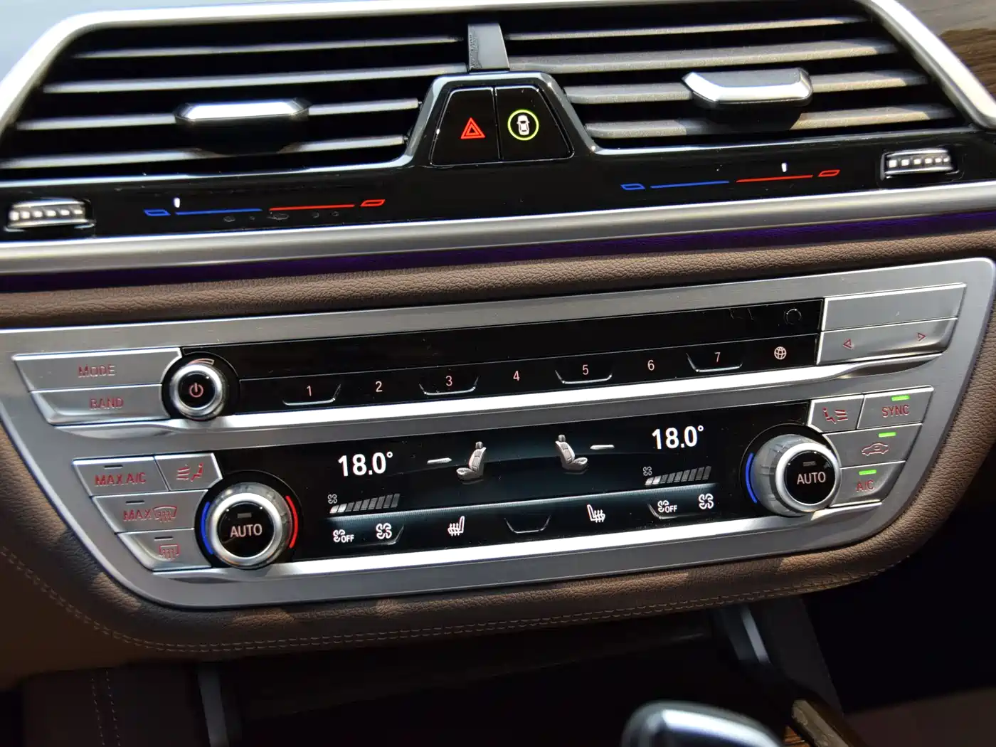 BMW 7 Series 2021 Model 730Li Luxury Package фото 16