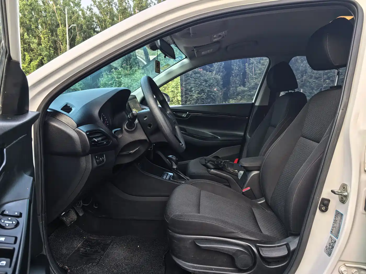 Hyundai Elantra 2018 1.6L Automatic Pleasing Edition GL China VI фото 7