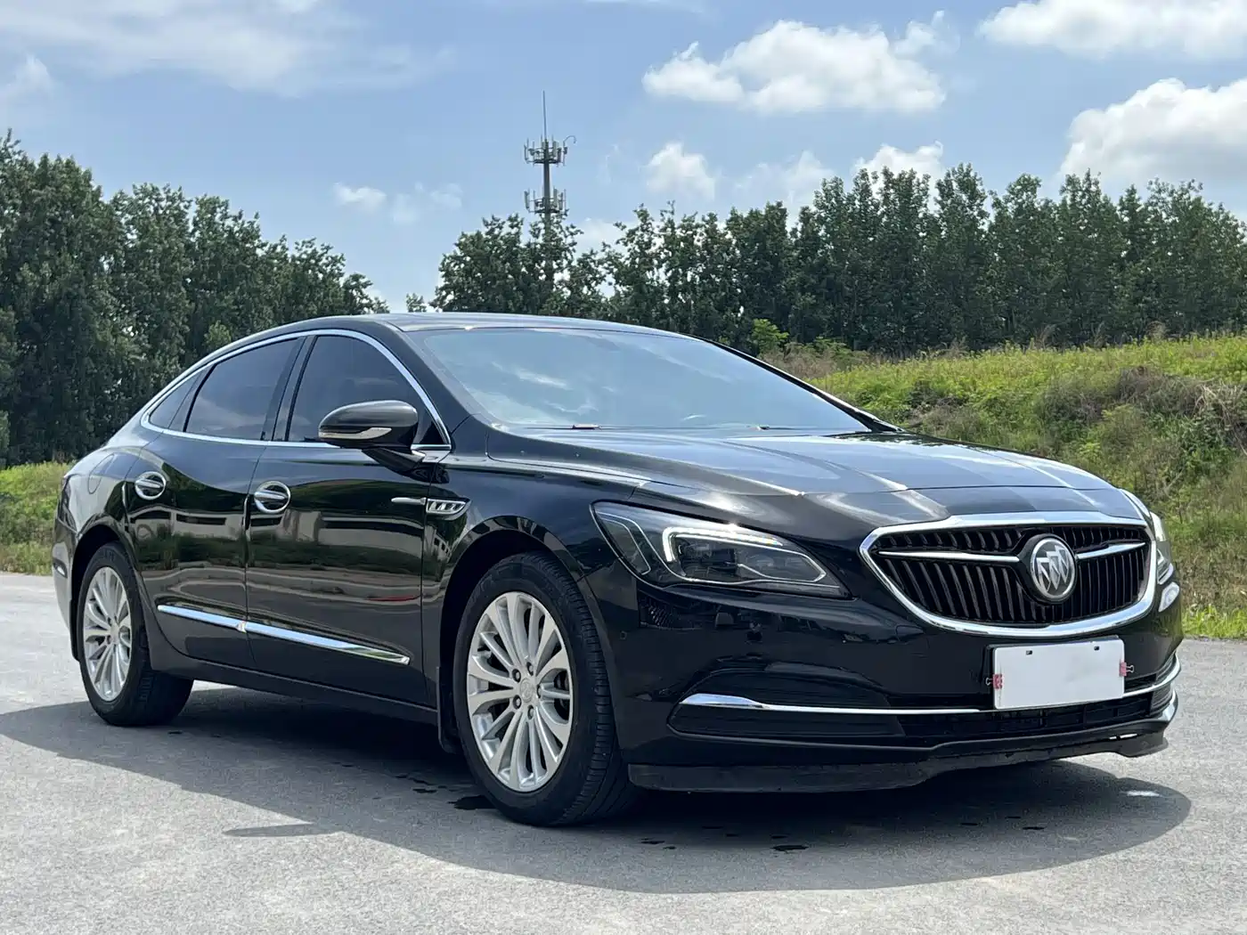 Buick LaCrosse 2018 Model 28T Elite Edition фото 3