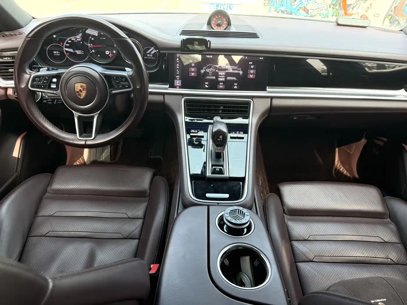 Фото 7 - Porsche Panamera