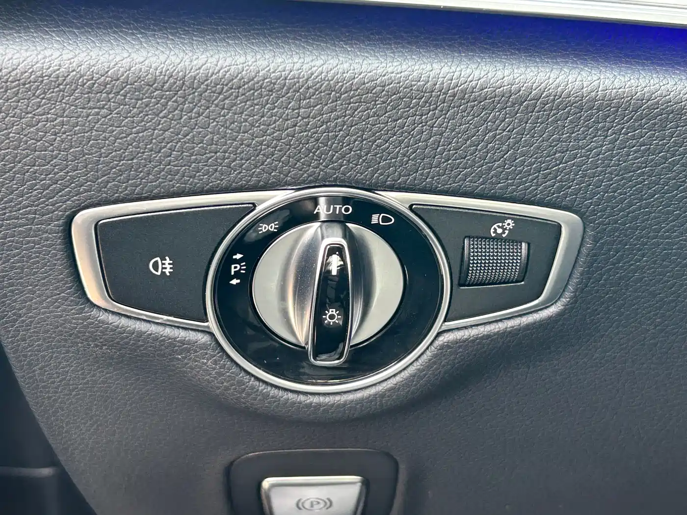 Mercedes-Benz E-Class 2019 Facelift E 300 L Sport Fashion фото 11