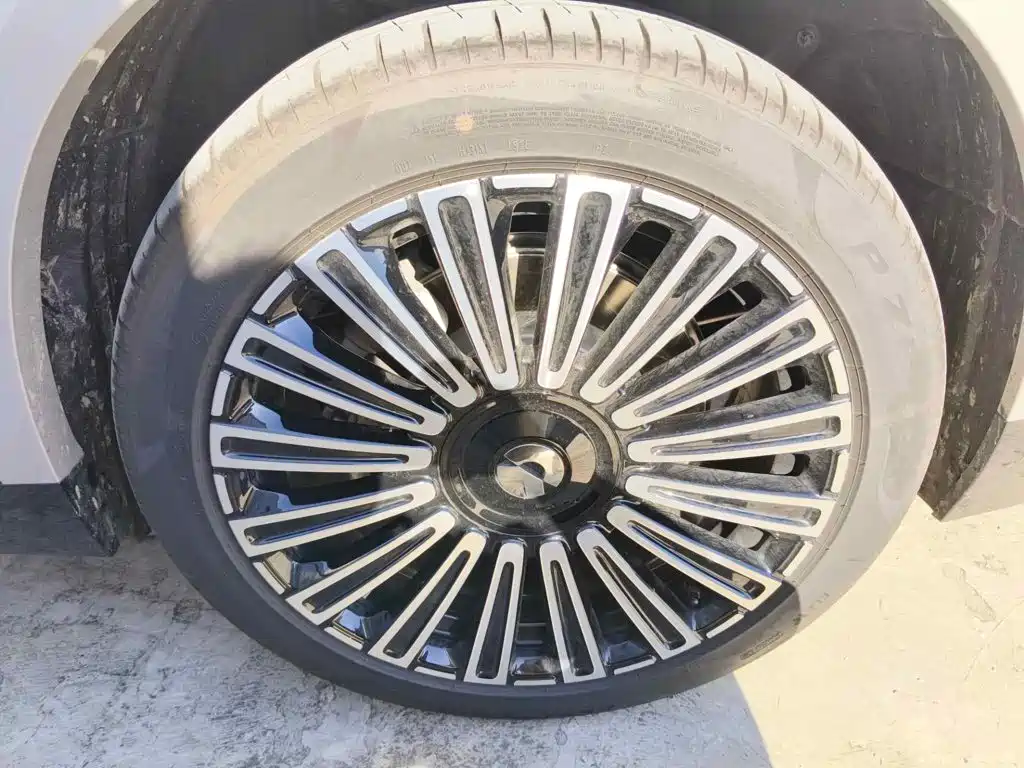NIO ES8 2026 2025 Model 6-Seat Executive Luxury Edition