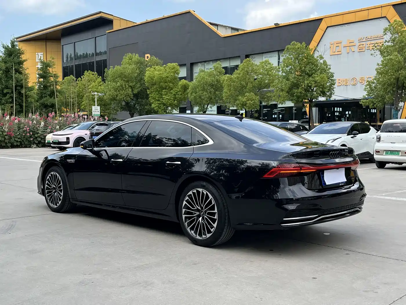 Audi A7L 2024 45 TFSI Luxury фото 8