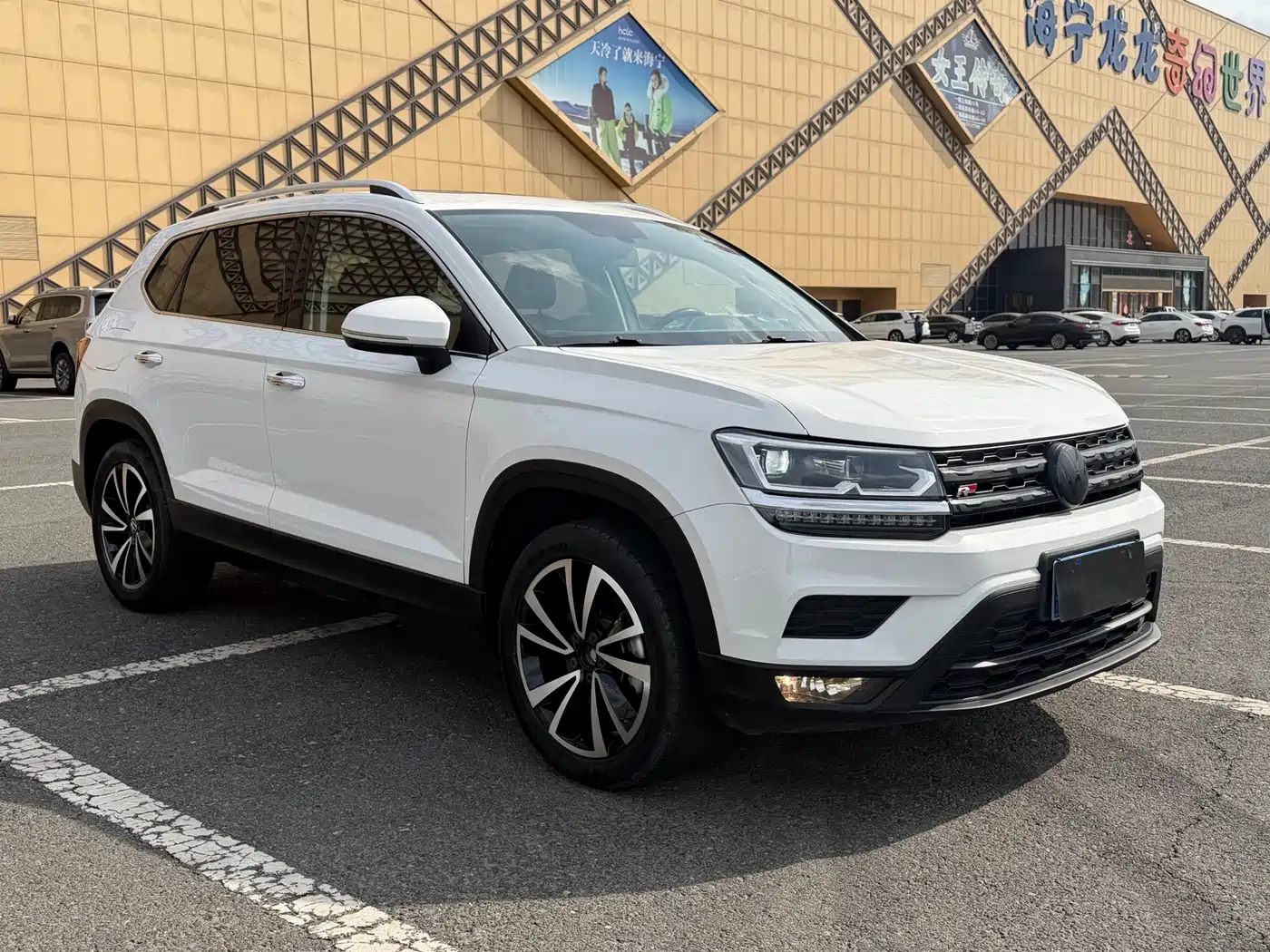 Volkswagen Tharu 2021 280TSI 2WD Luxury Plus фото 3