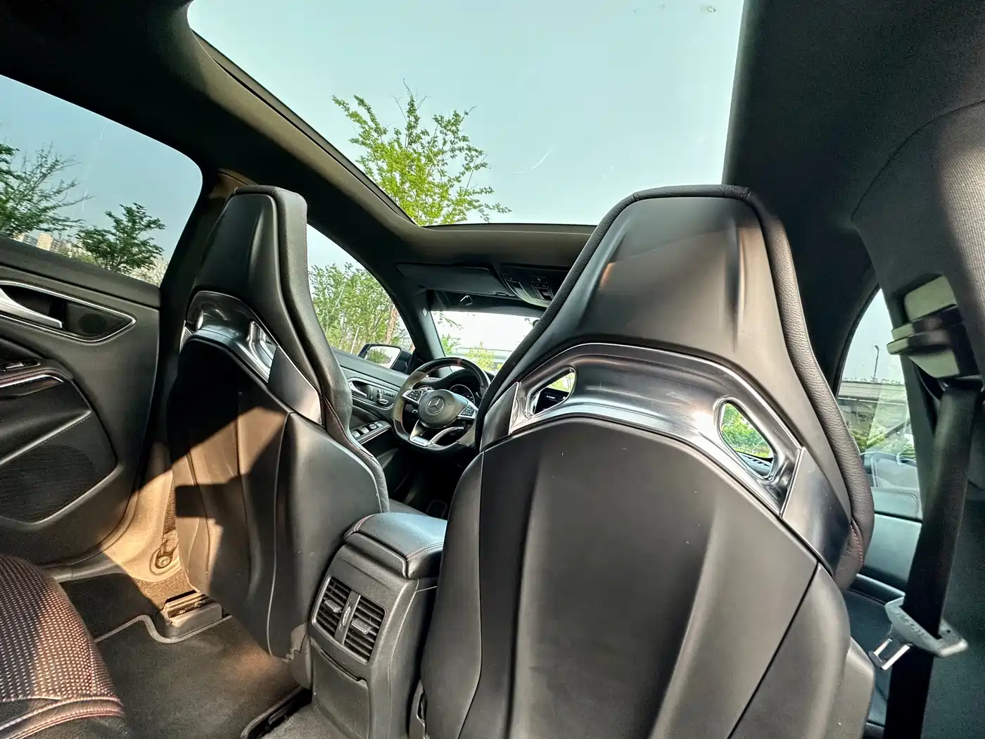 Mercedes-Benz CLA AMG 2015 AMG CLA 45 4MATIC фото 11