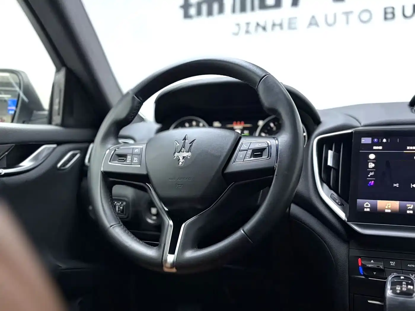 Maserati Ghibli 2021 2.0T Edge Custom Edition фото 4
