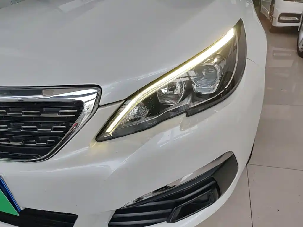 Peugeot 308 2018 2018 1.6L Auto Luxury Edition