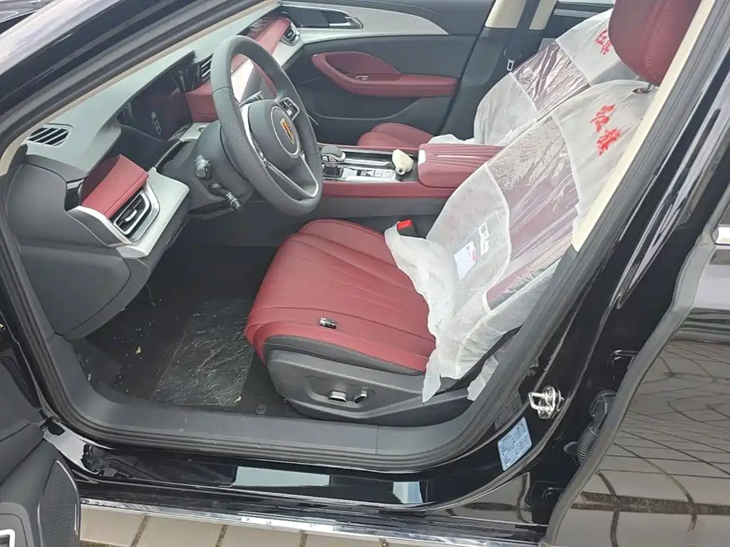 Hongqi H5 2026 2025 1.5T DCT Flag Rhythm 500,000 Units Memorial Edition