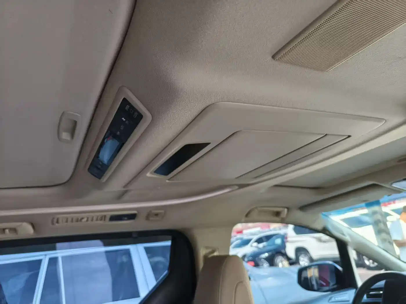 Toyota Alphard 2015 3.5L Luxury Edition фото 6