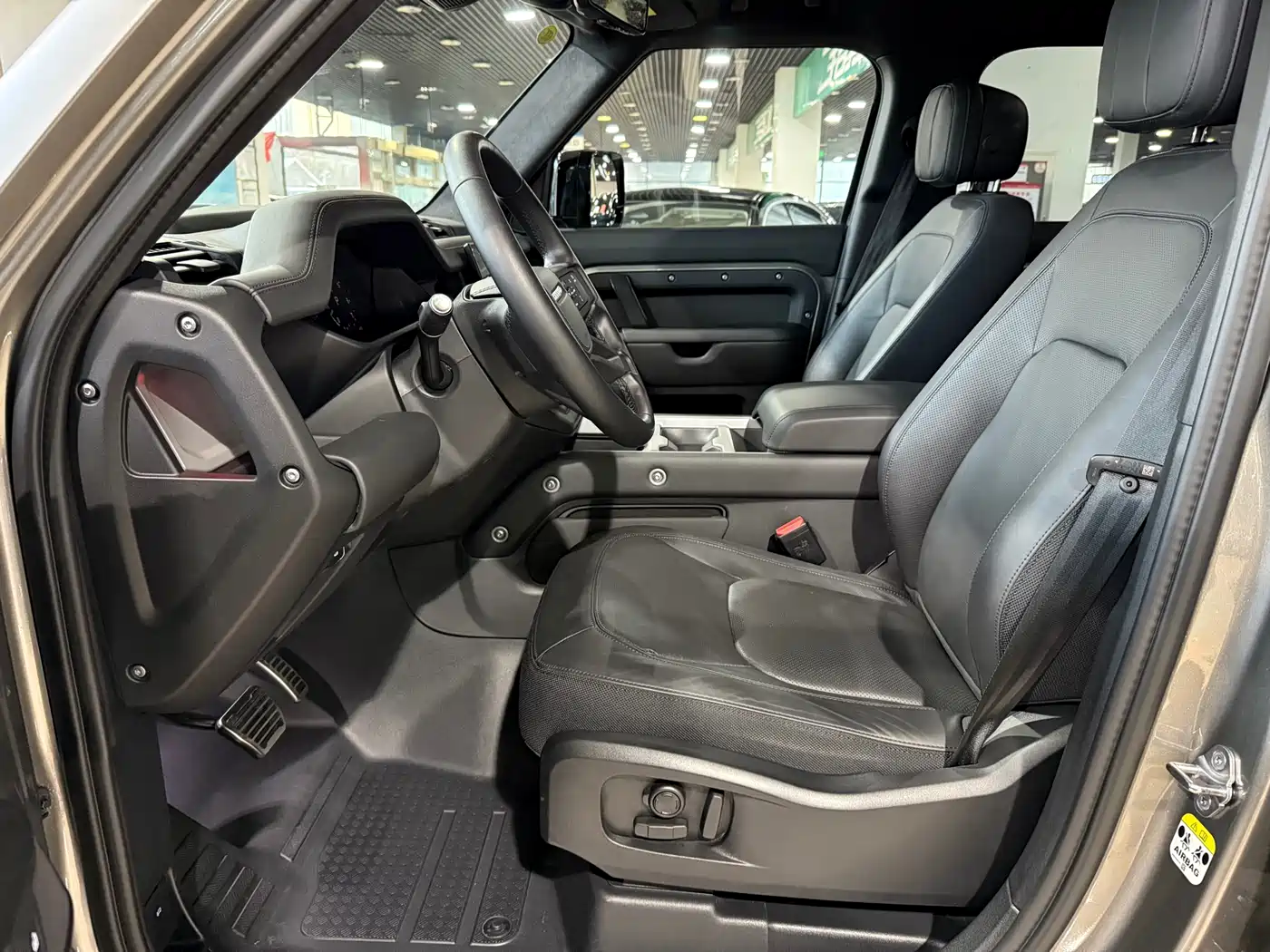 Land Rover Defender 2025 110 3.0T P400 X фото 4