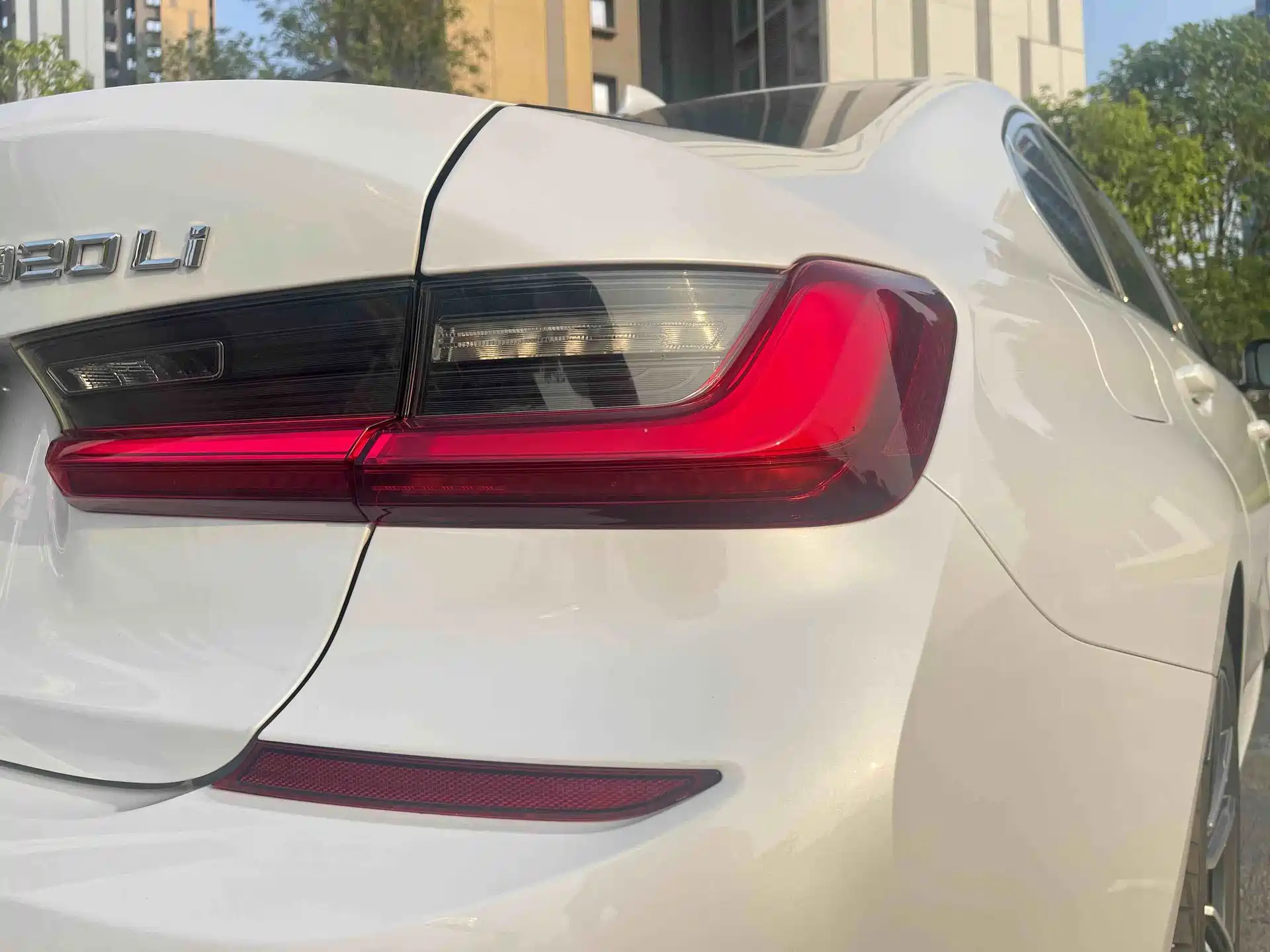 Photo 9 - BMW 3 Series