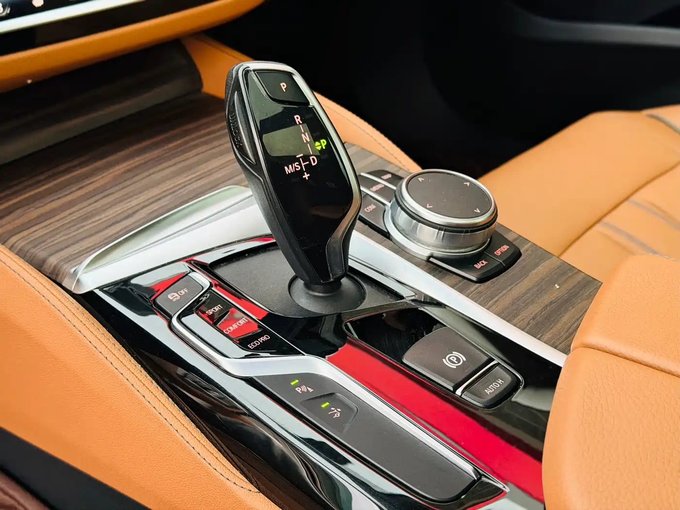 BMW 6 Series GT 2019 630i Luxury Design Package фото 10