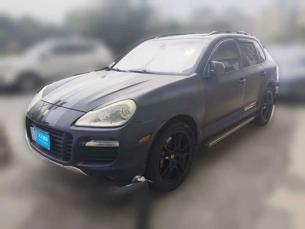 Photo 1 - Porsche Cayenne