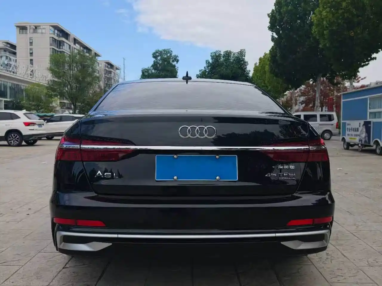 Photo 7 - Audi A6L
